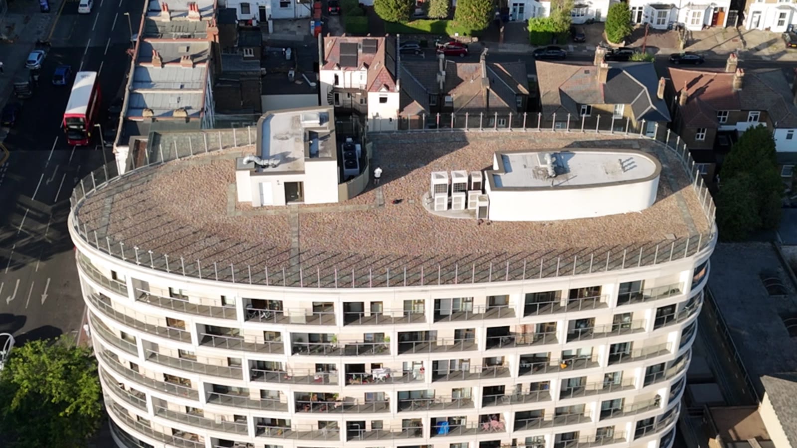 The roof and balconies of Gateway House